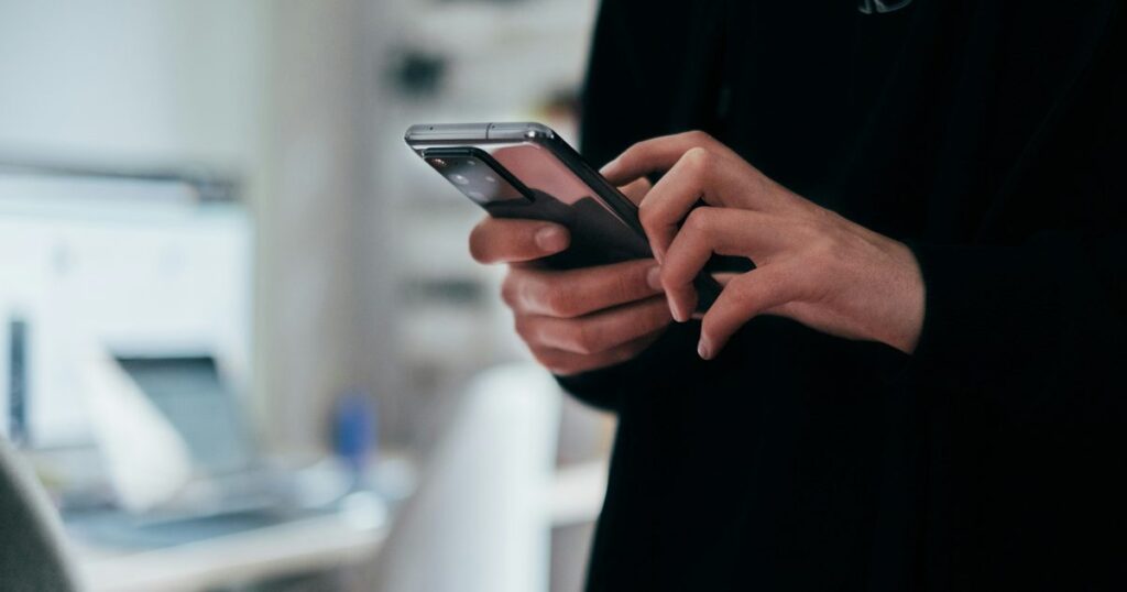 VRBO Automated Messages: The 2026 Host Guide to Hands-Off Guest Communication